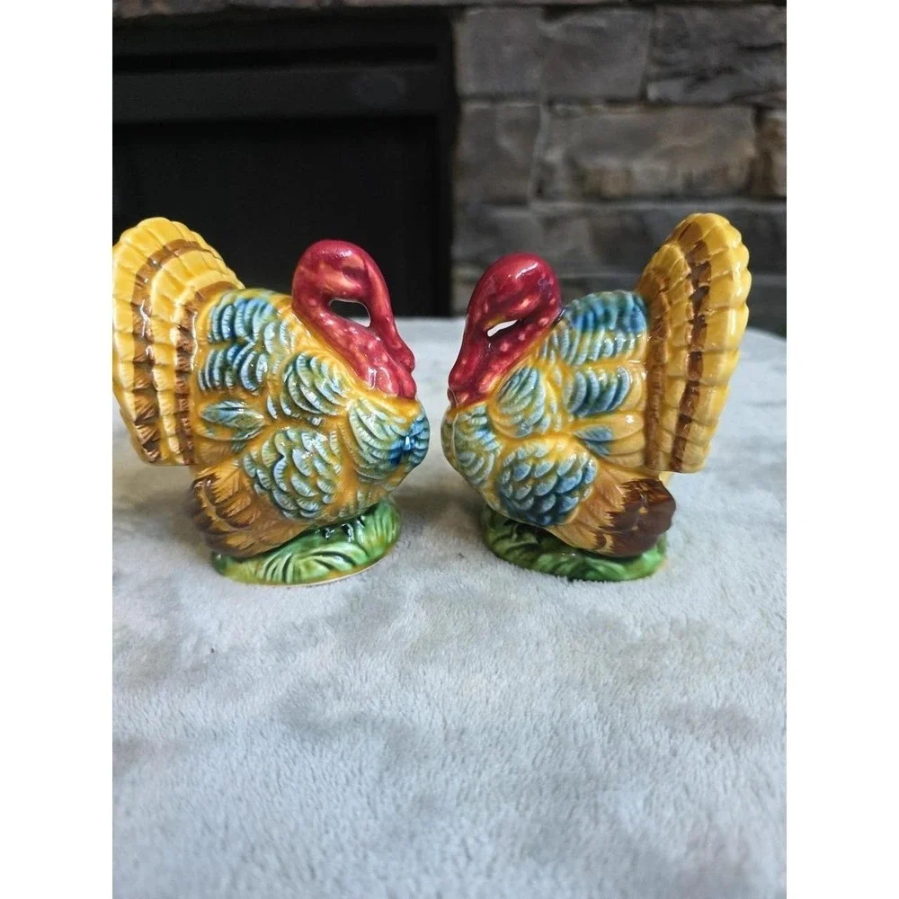 Vintage Handpainted Ceramic Thanksgiving Turkey Salt & Pepper Shaker Set